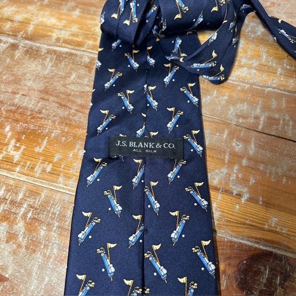 J.S Blank & Co. All Silk Golf Classic Neck Tie Navy Golf Bag Flag Pattern - Picture 3 of 5
